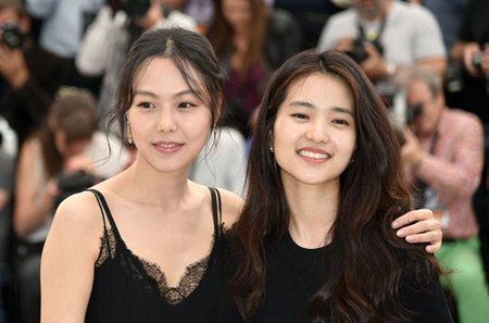 カンヌ進出「お嬢さん（アガシ）」キム・ミニ、同性とのベッドシーンに「むしろ安心し、落ち着ける」